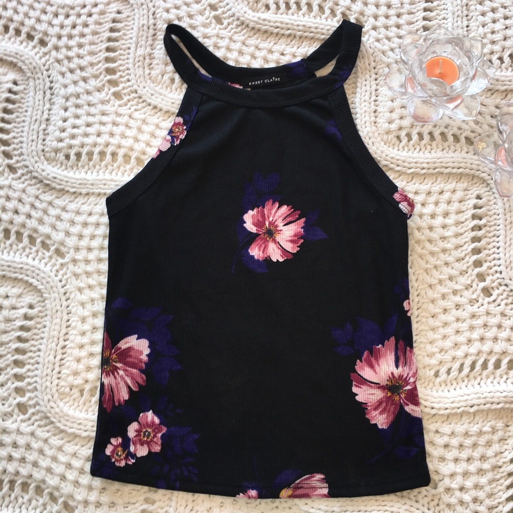 Sweet Claire crop top🌺